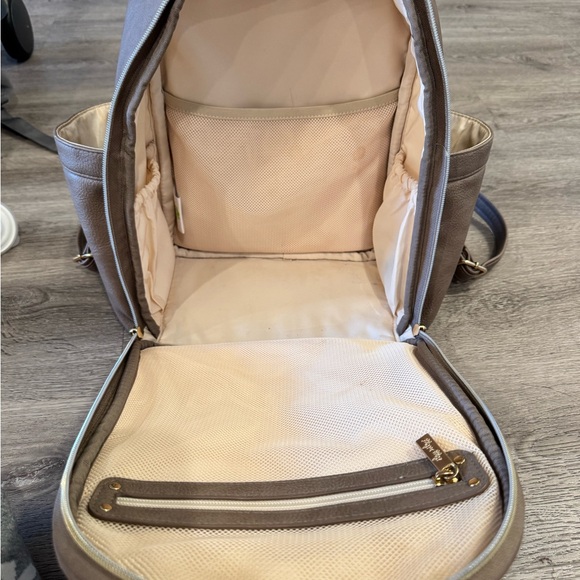 Itzy Ritzy Taupe Backpack - Picture 5 of 8